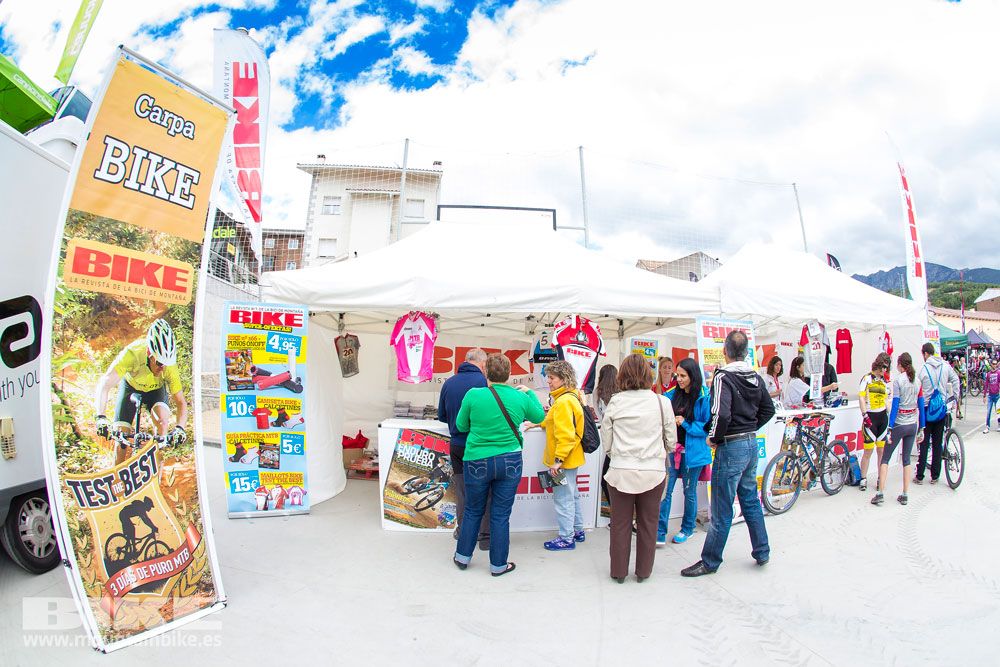 Zona Expo y exhibiciones Test The Best 2014-1