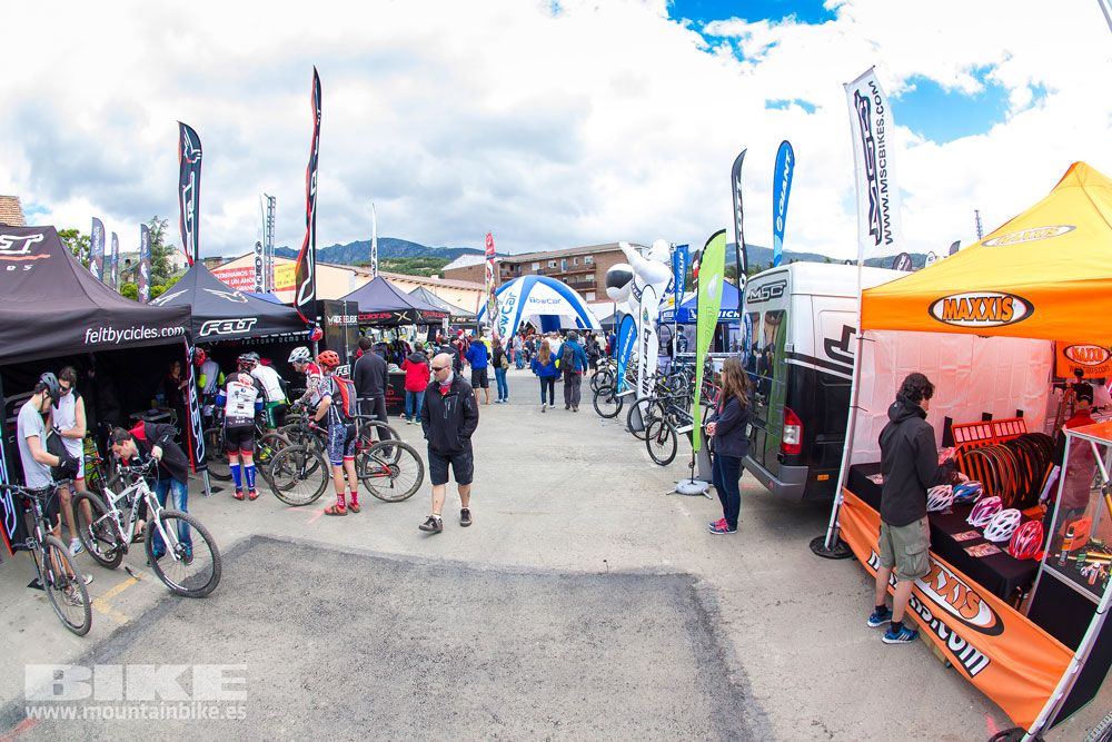 Zona Expo y exhibiciones Test The Best 2014-1