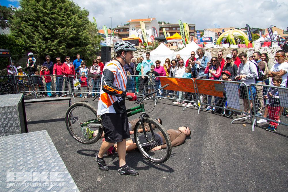 Zona Expo y exhibiciones Test The Best 2014-1