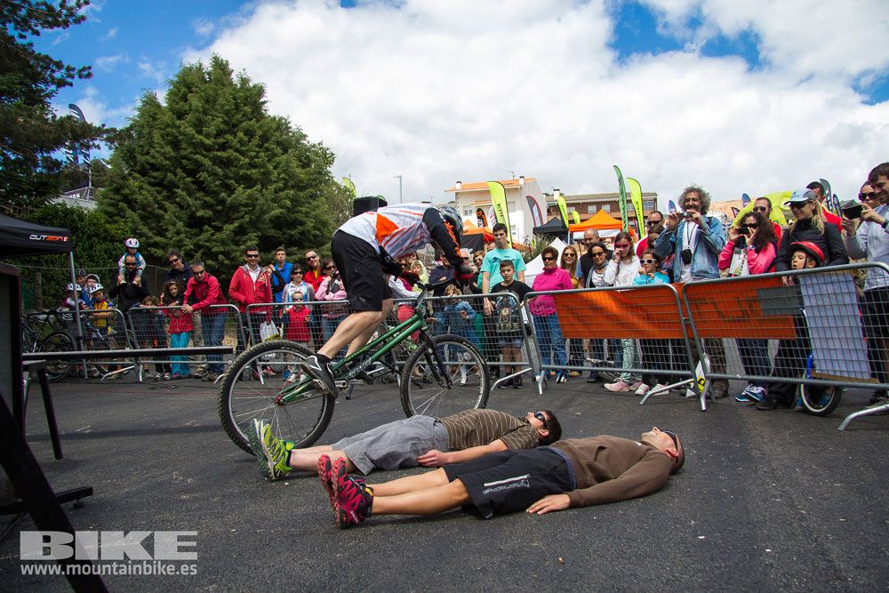 Zona Expo y exhibiciones Test The Best 2014-1