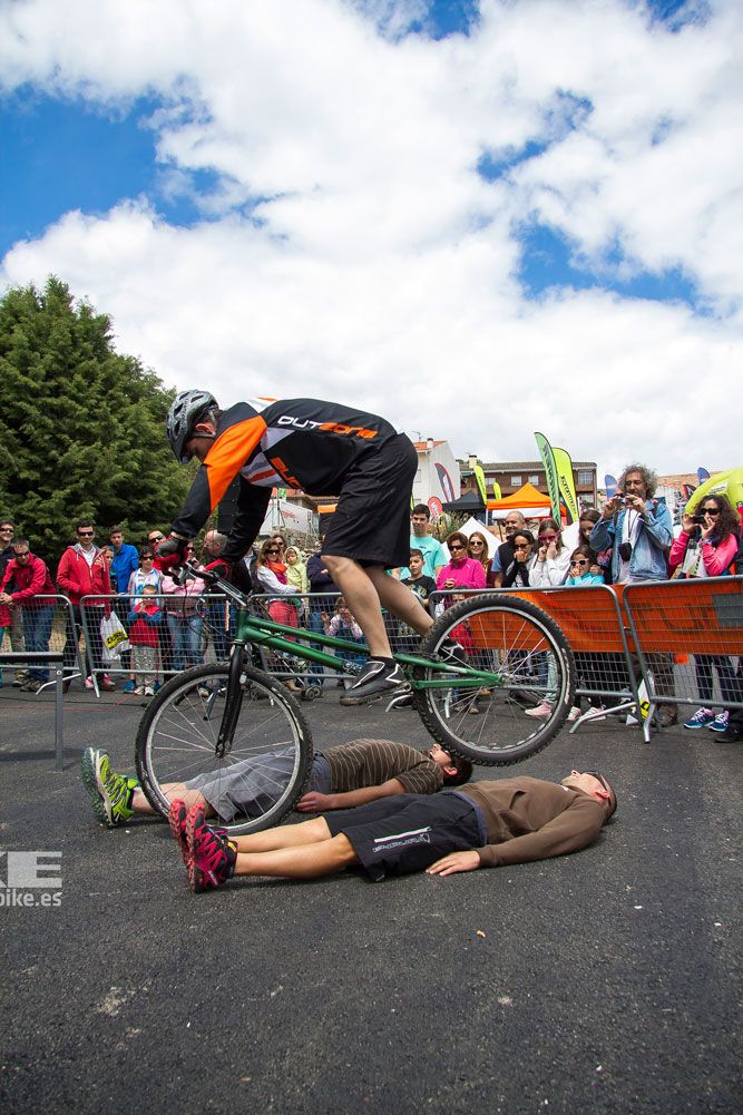Zona Expo y exhibiciones Test The Best 2014-1