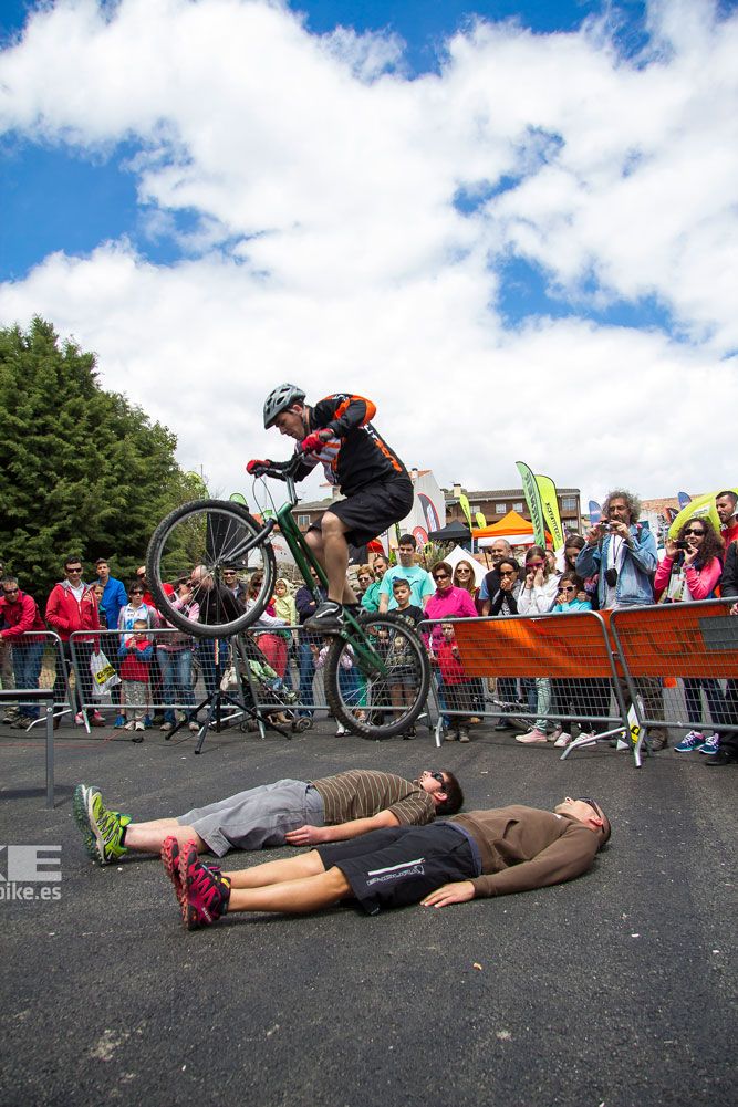 Zona Expo y exhibiciones Test The Best 2014-1