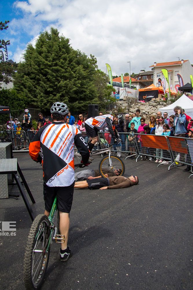 Zona Expo y exhibiciones Test The Best 2014-1
