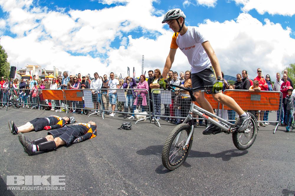 Zona Expo y exhibiciones Test The Best 2014-1