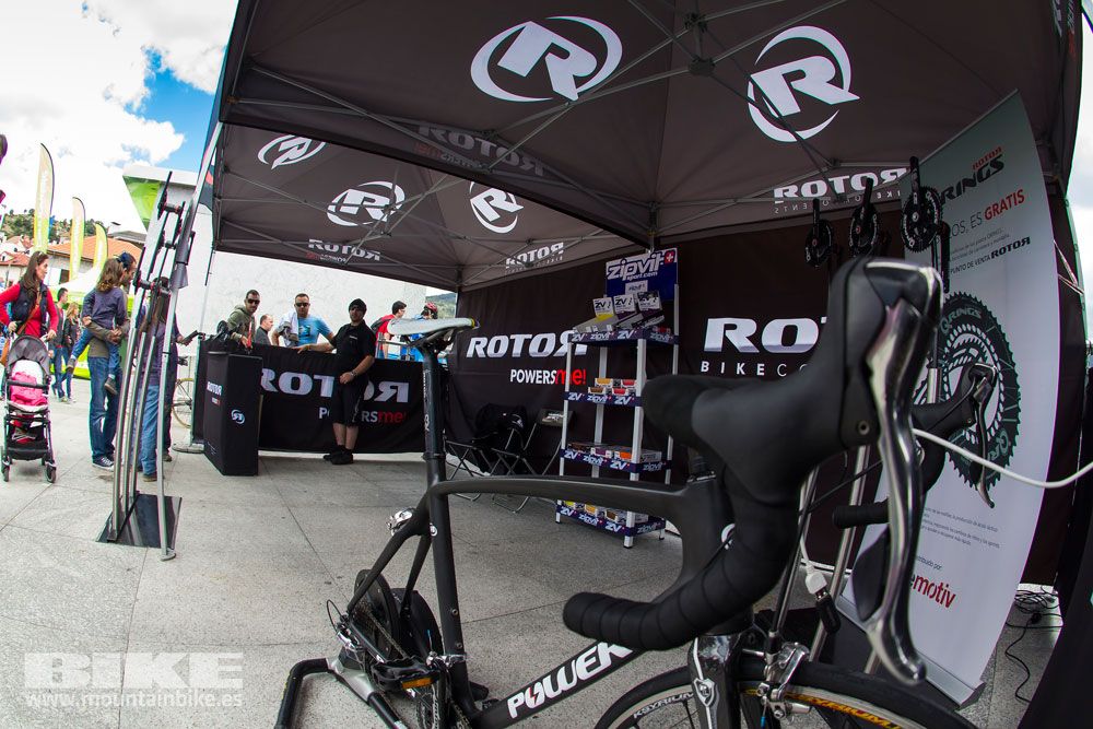 Zona Expo y exhibiciones Test The Best 2014-2