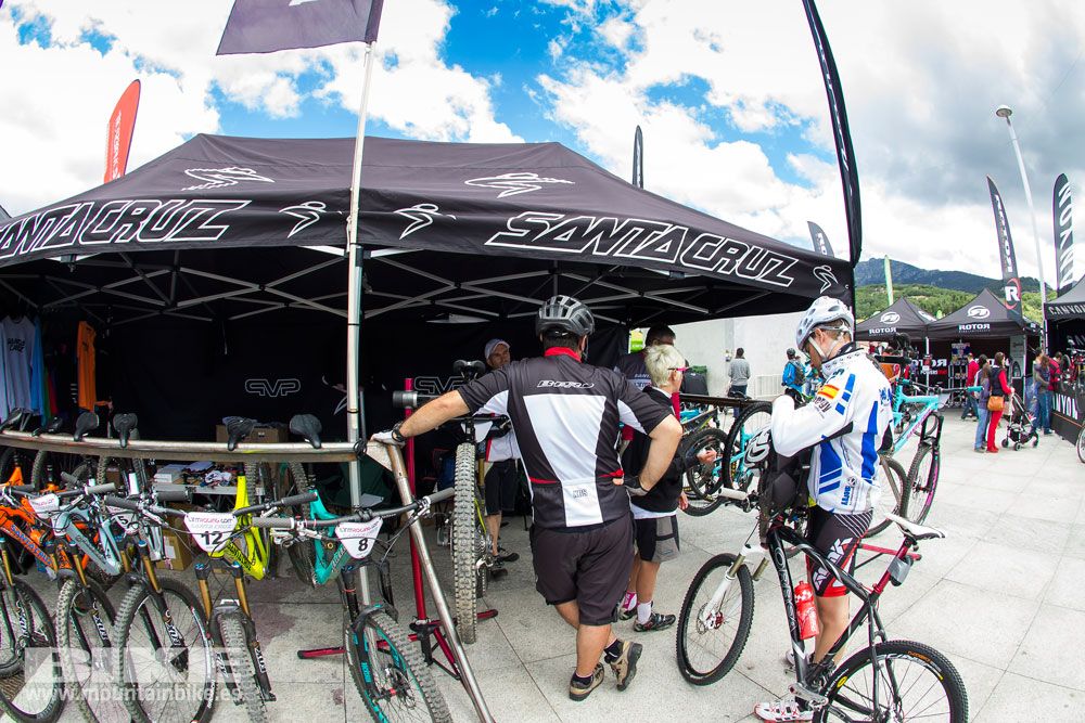 Zona Expo y exhibiciones Test The Best 2014-2