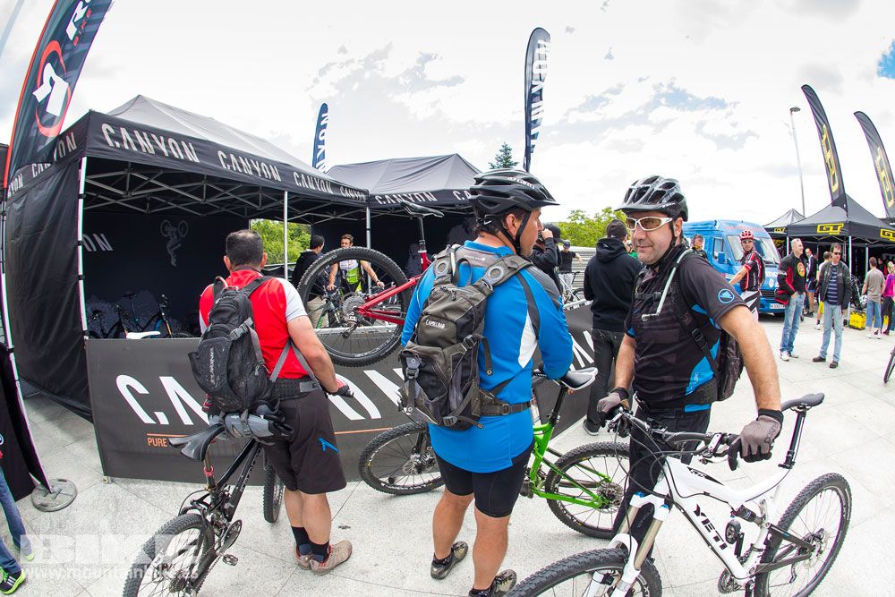 Zona Expo y exhibiciones Test The Best 2014-2