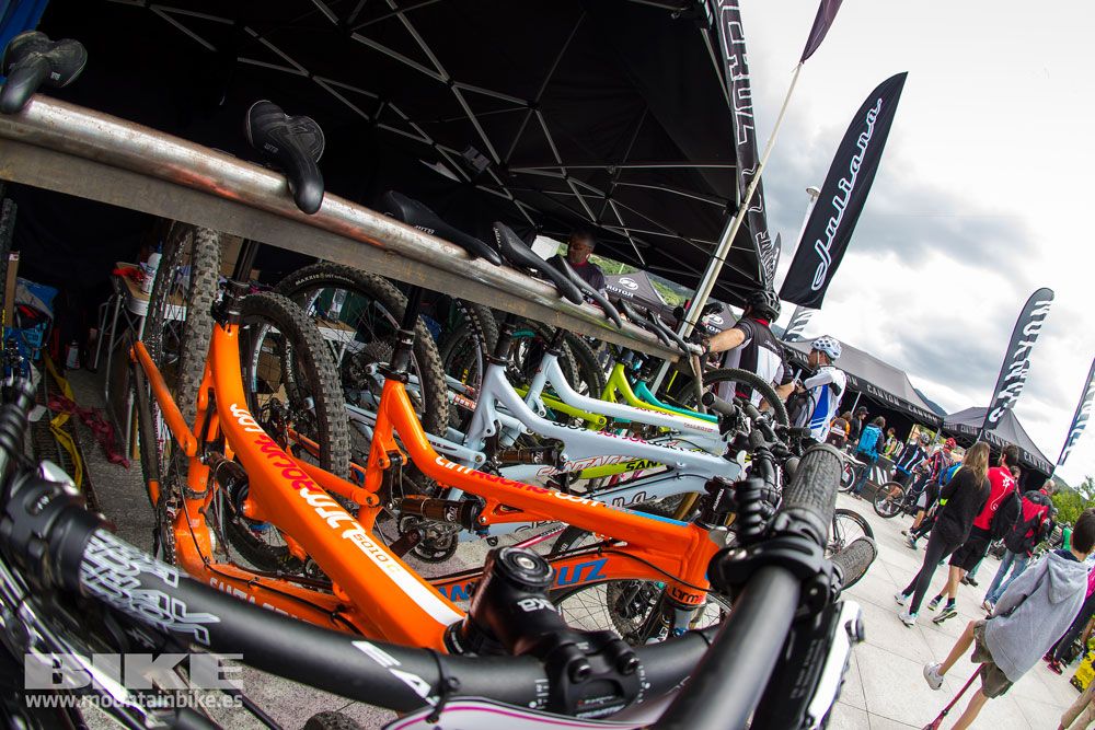 Zona Expo y exhibiciones Test The Best 2014-2