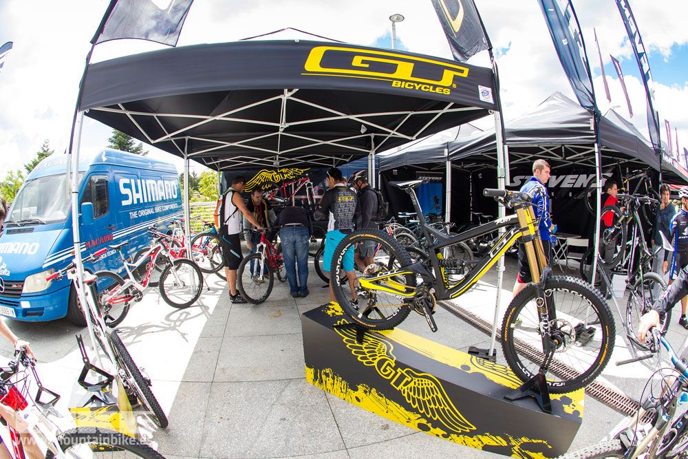 Zona Expo y exhibiciones Test The Best 2014-2