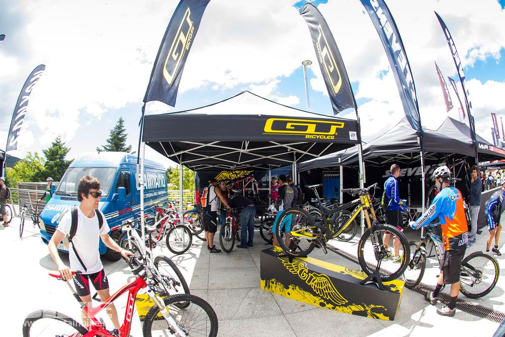 Zona Expo y exhibiciones Test The Best 2014-2