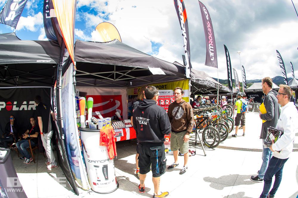 Zona Expo y exhibiciones Test The Best 2014-2