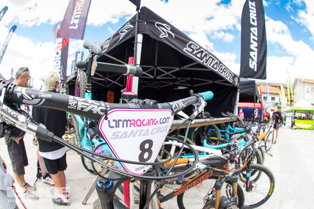 Zona Expo y exhibiciones Test The Best 2014-2