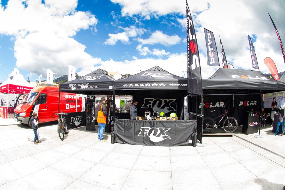 Zona Expo y exhibiciones Test The Best 2014-2