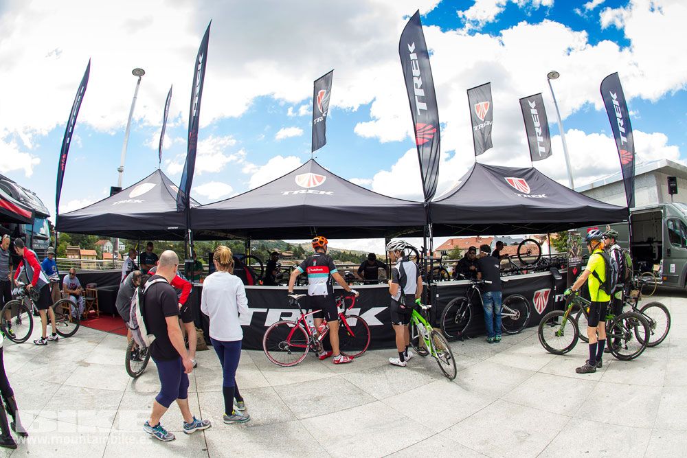 Zona Expo y exhibiciones Test The Best 2014-2