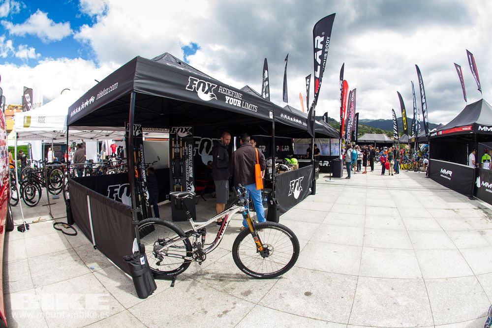 Zona Expo y exhibiciones Test The Best 2014-2