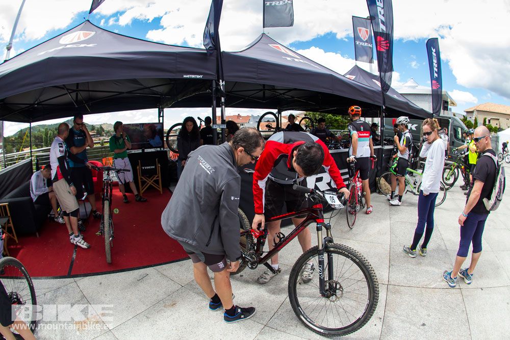 Zona Expo y exhibiciones Test The Best 2014-2