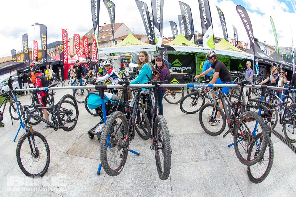 Zona Expo y exhibiciones Test The Best 2014-2