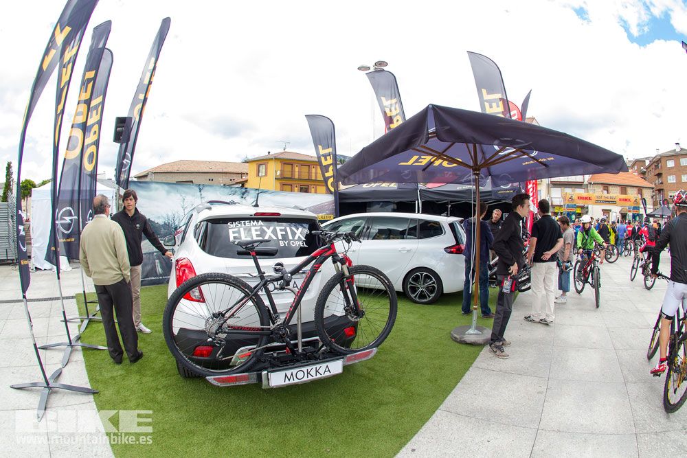 Zona Expo y exhibiciones Test The Best 2014-2