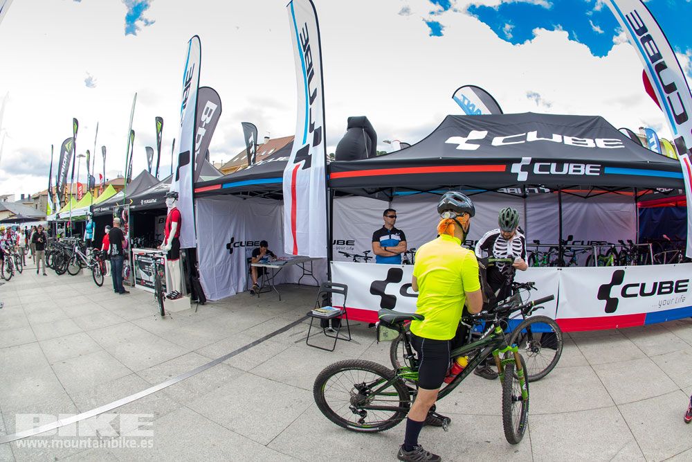 Zona Expo y exhibiciones Test The Best 2014-2