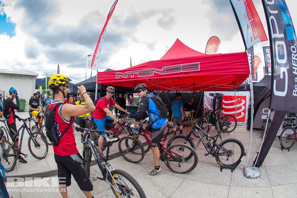 Zona Expo y exhibiciones Test The Best 2014-2