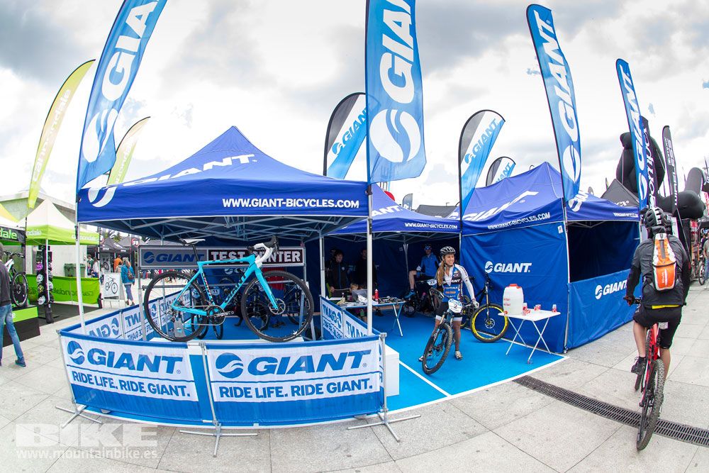 Zona Expo y exhibiciones Test The Best 2014-3