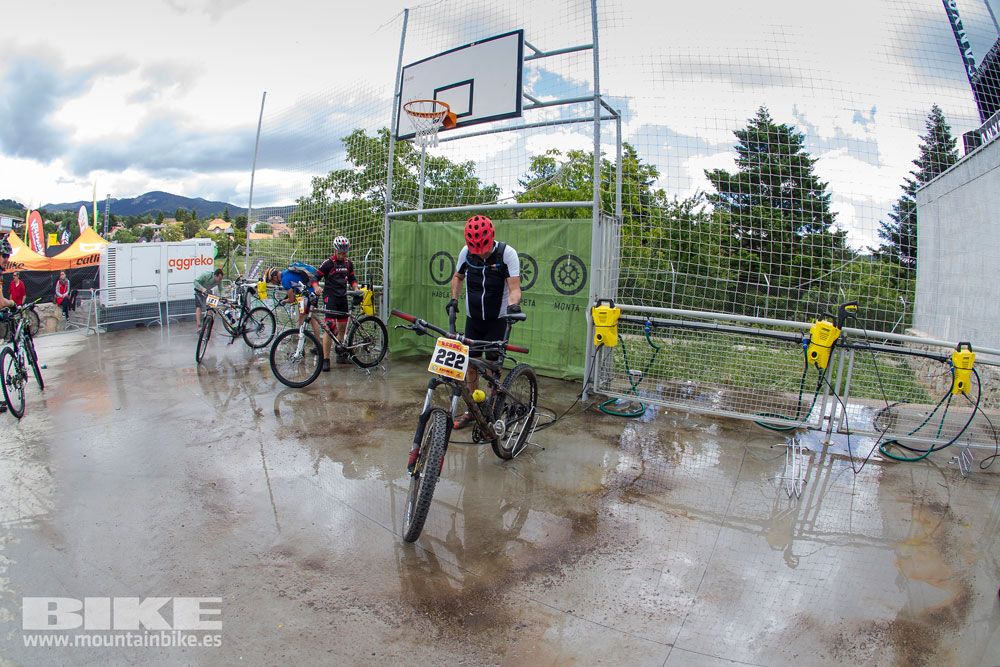 Zona Expo y exhibiciones Test The Best 2014-3
