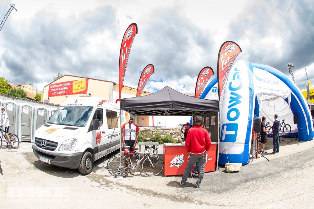 Zona Expo y exhibiciones Test The Best 2014-3