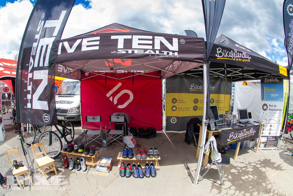 Zona Expo y exhibiciones Test The Best 2014-3