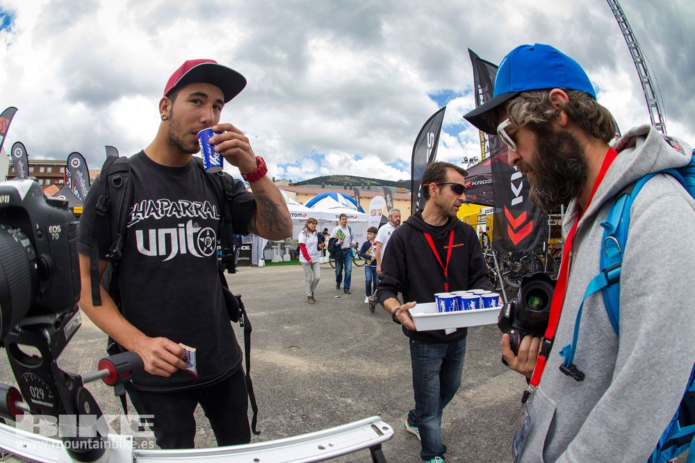 Zona Expo y exhibiciones Test The Best 2014-3