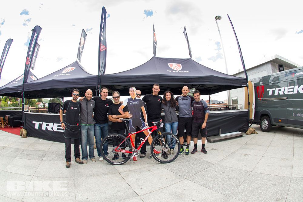 Zona Expo y exhibiciones Test The Best 2014-3