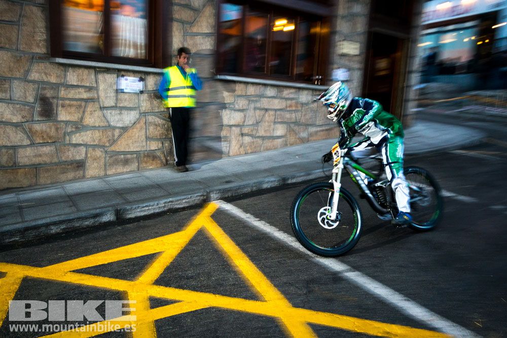 Descenso nocturno Test The Best 2014-2