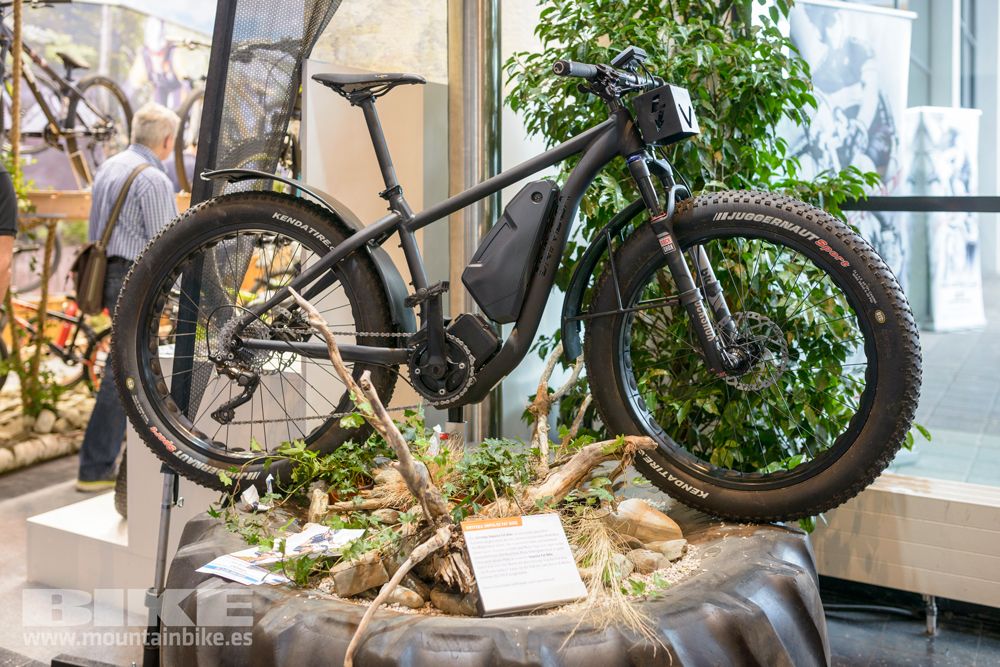 Eurobike 2014: Fat Bikes