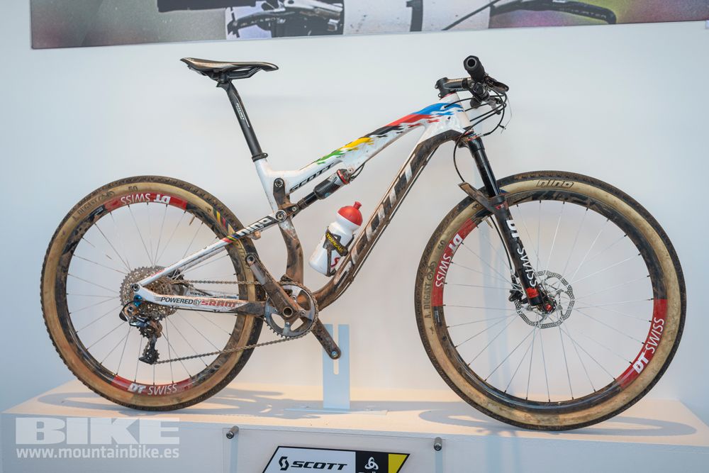 Scott Spark Nino Schurter. Foto: G. Manera