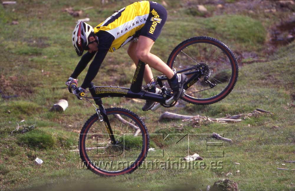 Bicis históricas: Cannondale Super V Raven 1997