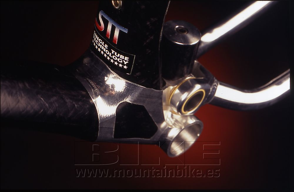 Bicis históricas: GT LTS Termoplástico 1996