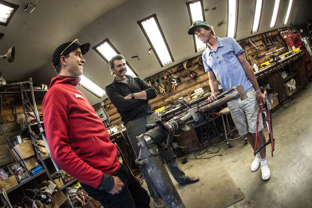 Vídeo: Nino Schurter. #HuntForGlory. Cap. 5 (Making-of)