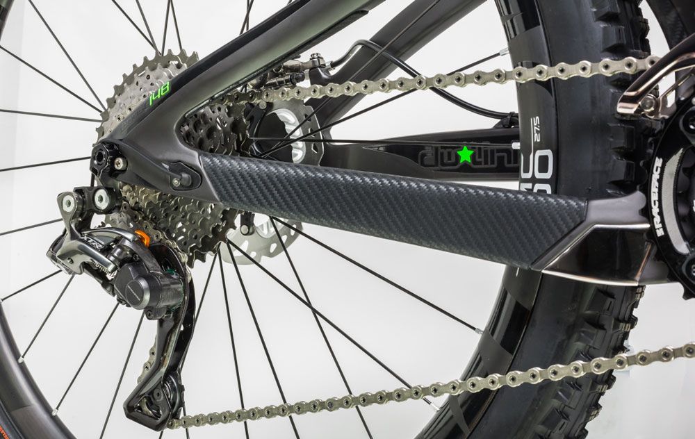 Pivot Mach 6 2016
