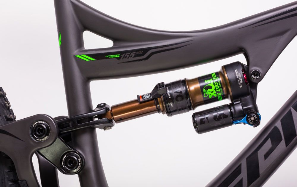 Pivot Mach 6 2016