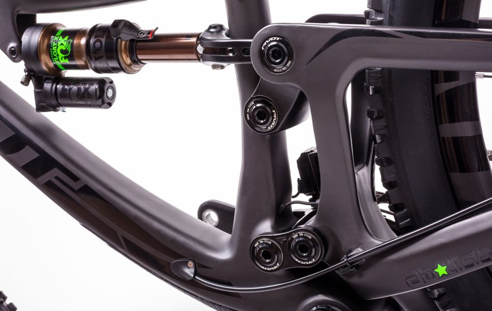 Pivot Mach 6 2016