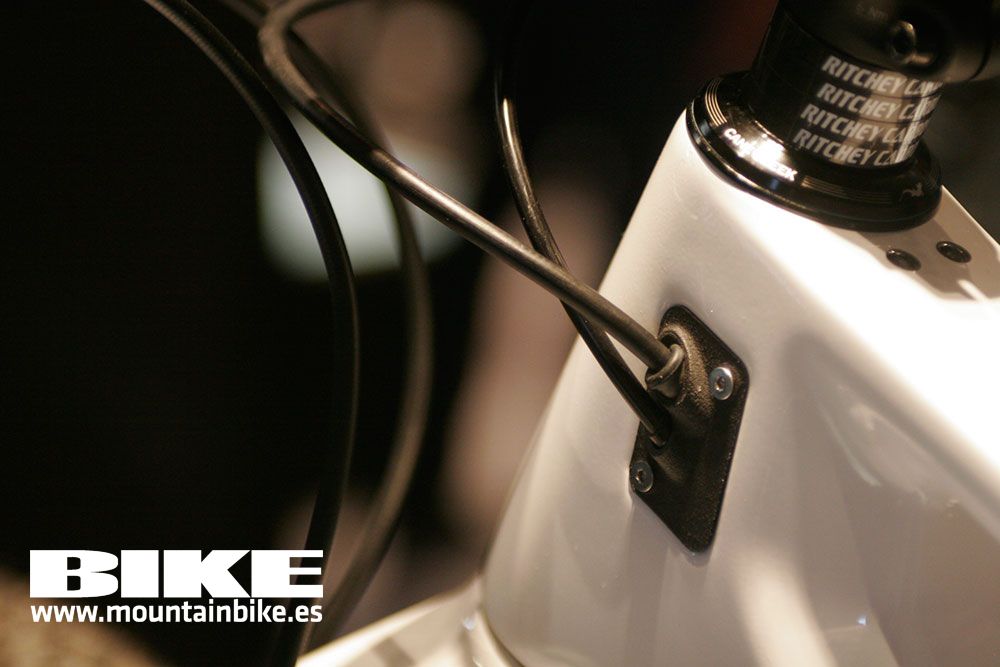 Eurobike 2015: Canyon Exceed CF (Alban Lakarta)