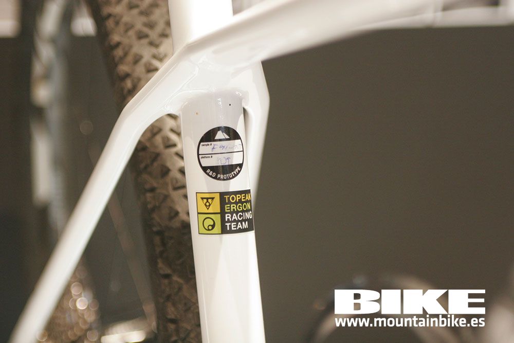 Eurobike 2015: Canyon Exceed CF (Alban Lakarta)