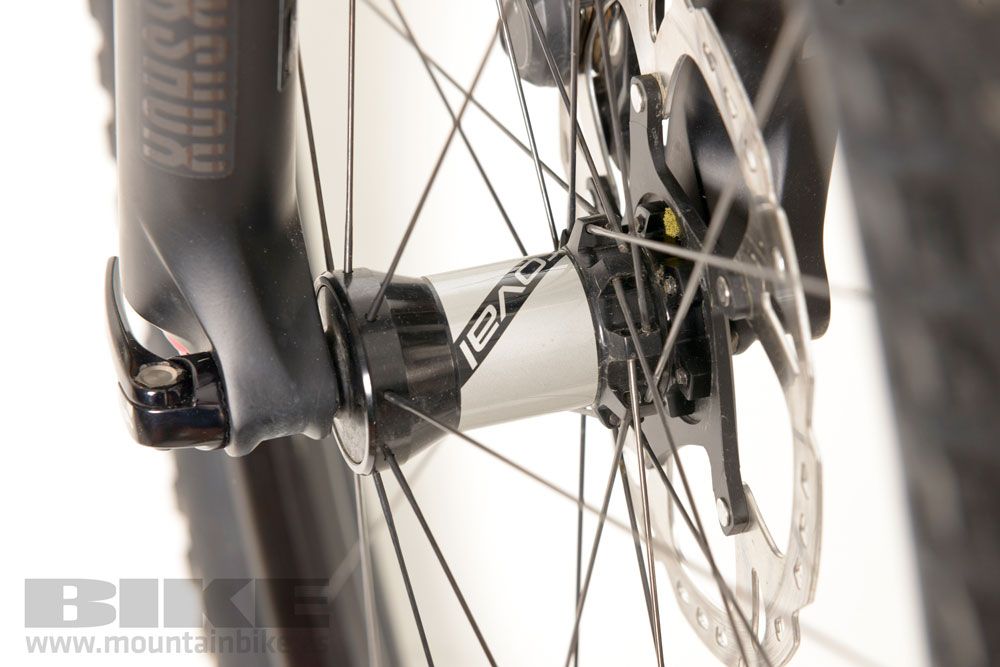 Test: Specialized Stumpjumper Expert Carbon 29” 2016
