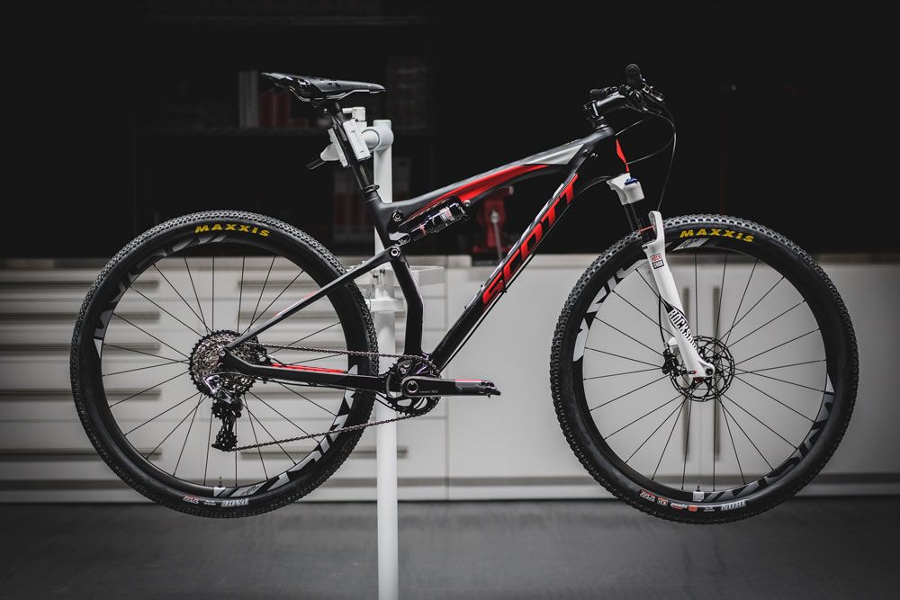 Rock Shox presenta la nueva gama SID