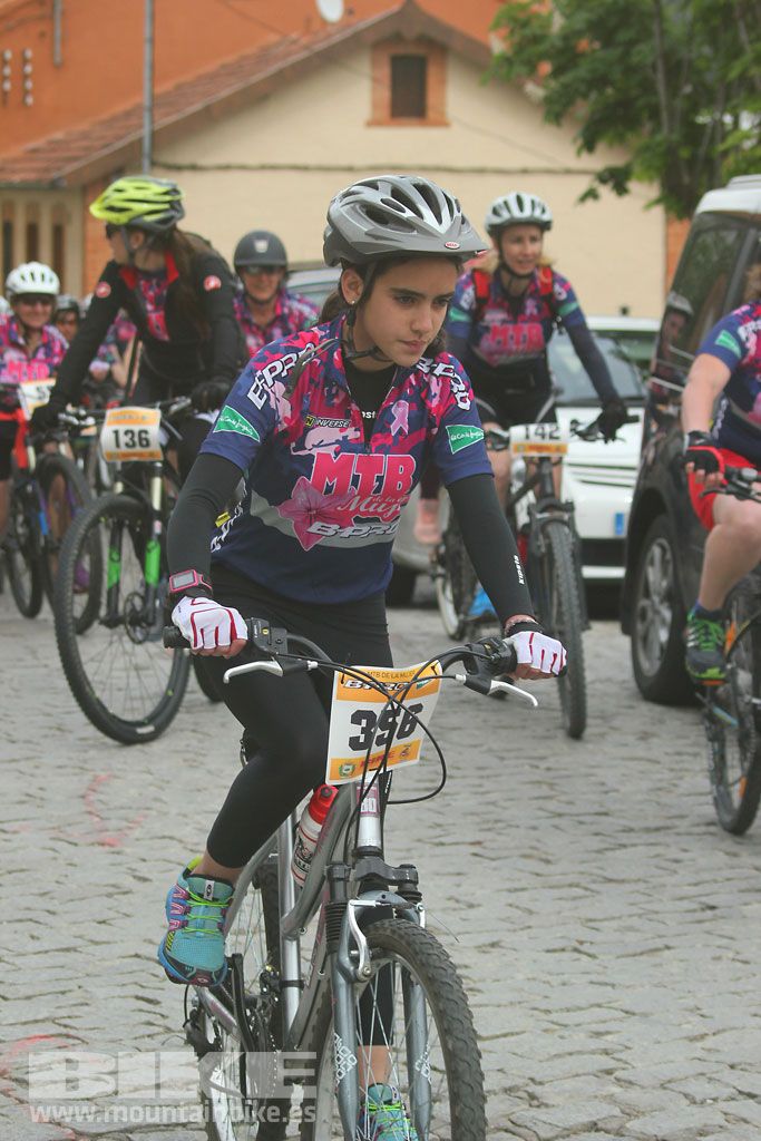 B-Pro MTB de la Mujer 2016, salida