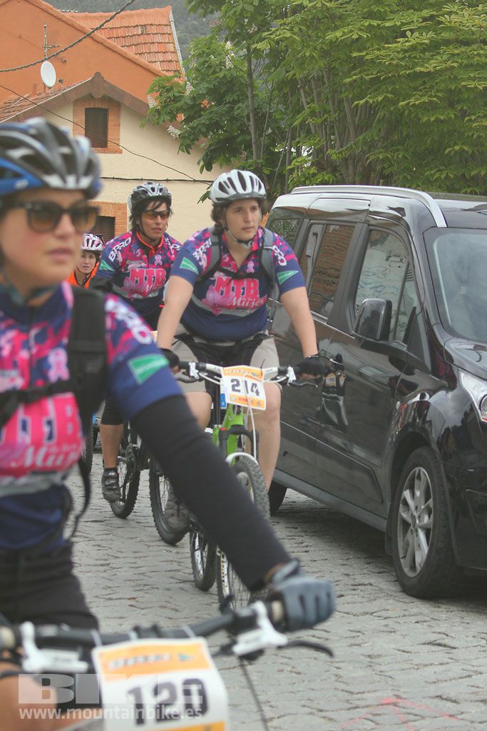B-Pro MTB de la Mujer 2016, salida