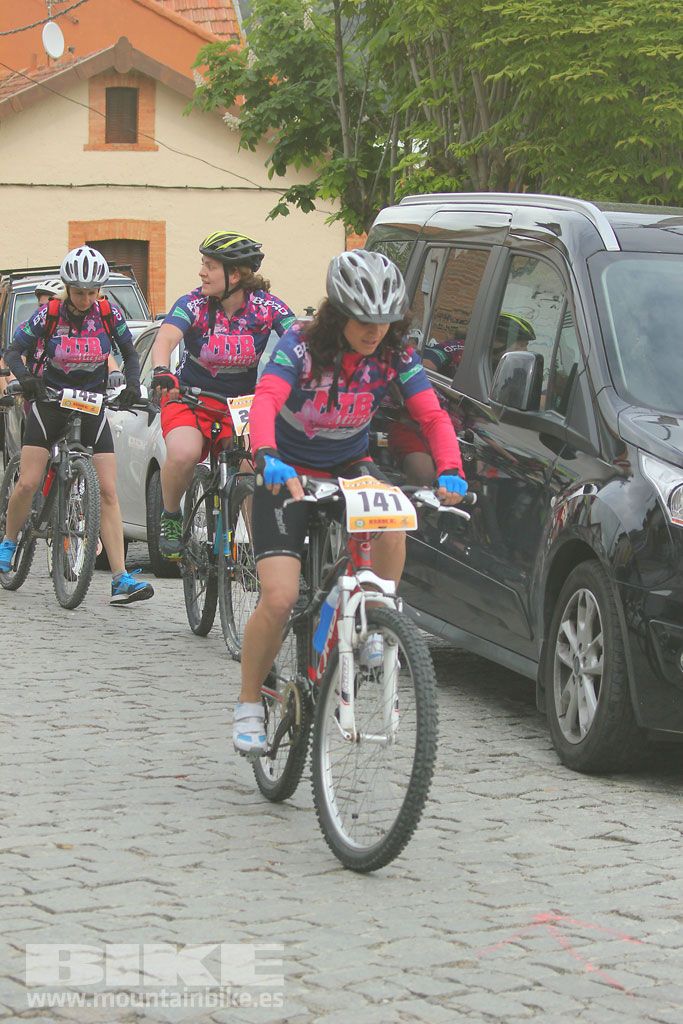 B-Pro MTB de la Mujer 2016, salida