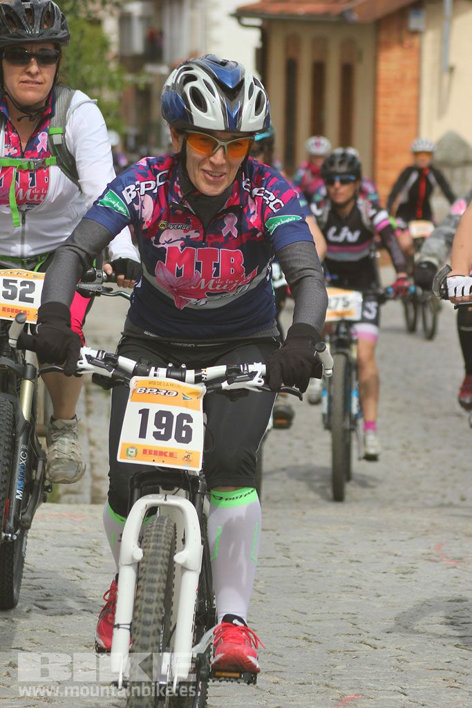 B-Pro MTB de la Mujer 2016, salida
