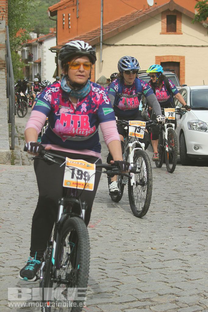 B-Pro MTB de la Mujer 2016, salida