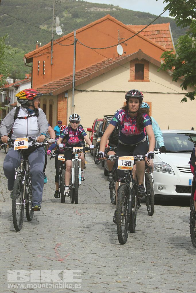 B-Pro MTB de la Mujer 2016, salida