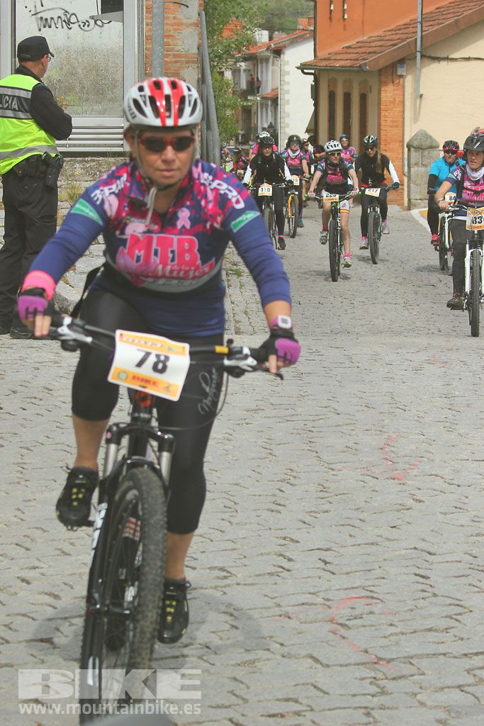 B-Pro MTB de la Mujer 2016, salida